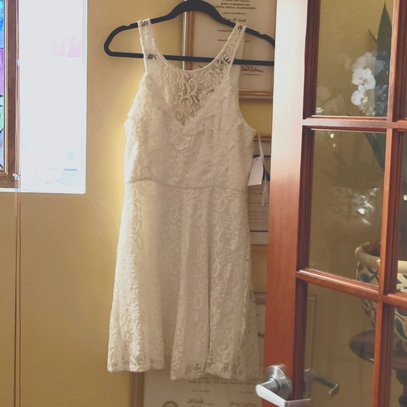 chinese dress ladies The Noble Endeavours Spliced Lace Mini Dress main image 0